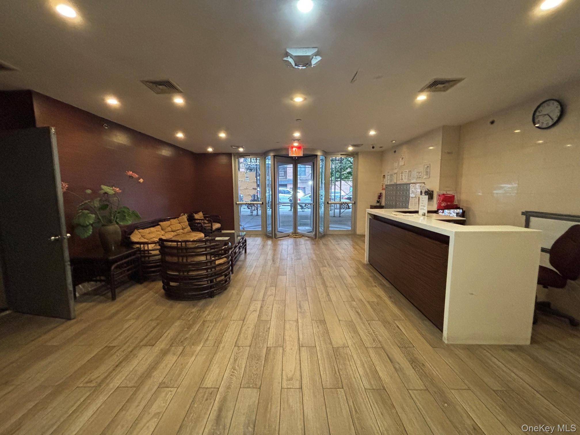 38-30 Parsons Blvd #PHC, Flushing, NY 11354