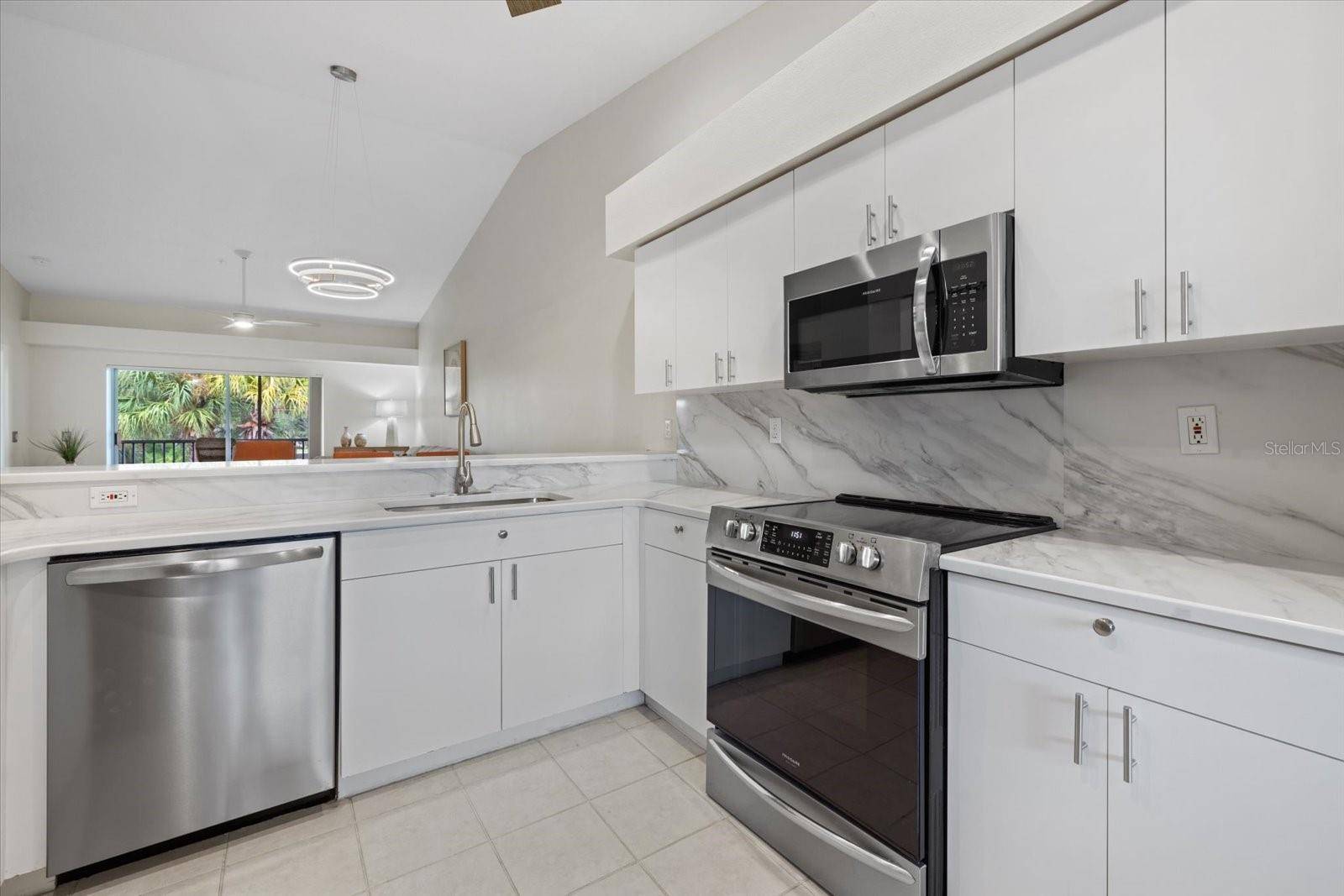 9580 HIGH GATE DR #1822, Sarasota, FL 34238