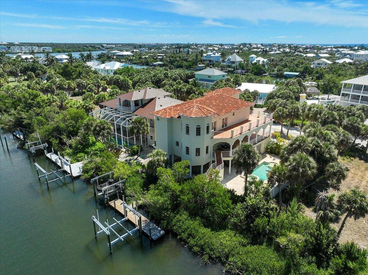 63 PALM DR, Placida, FL 33946