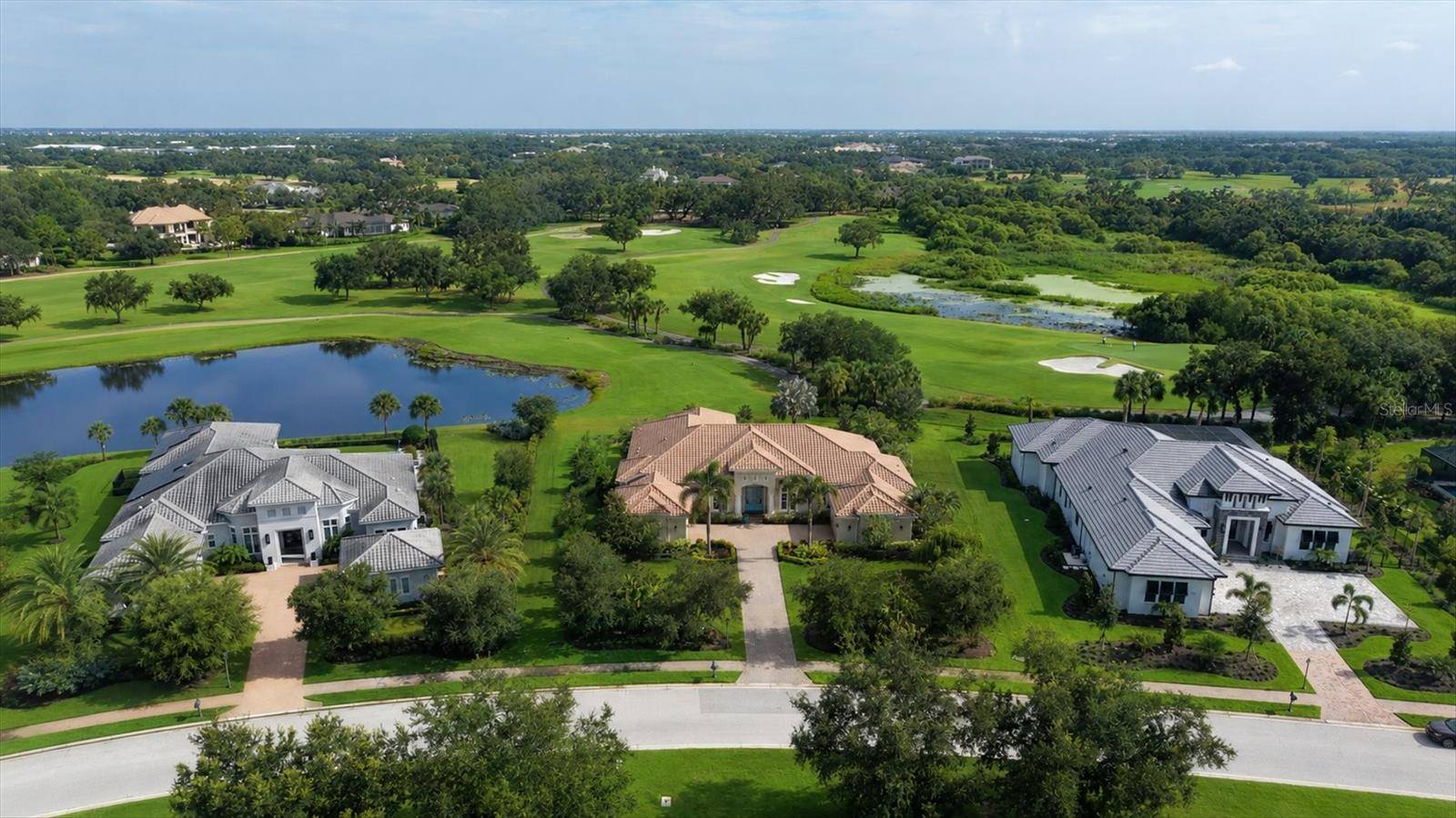 3737 FOUNDERS CLUB DR, Sarasota, FL 34240