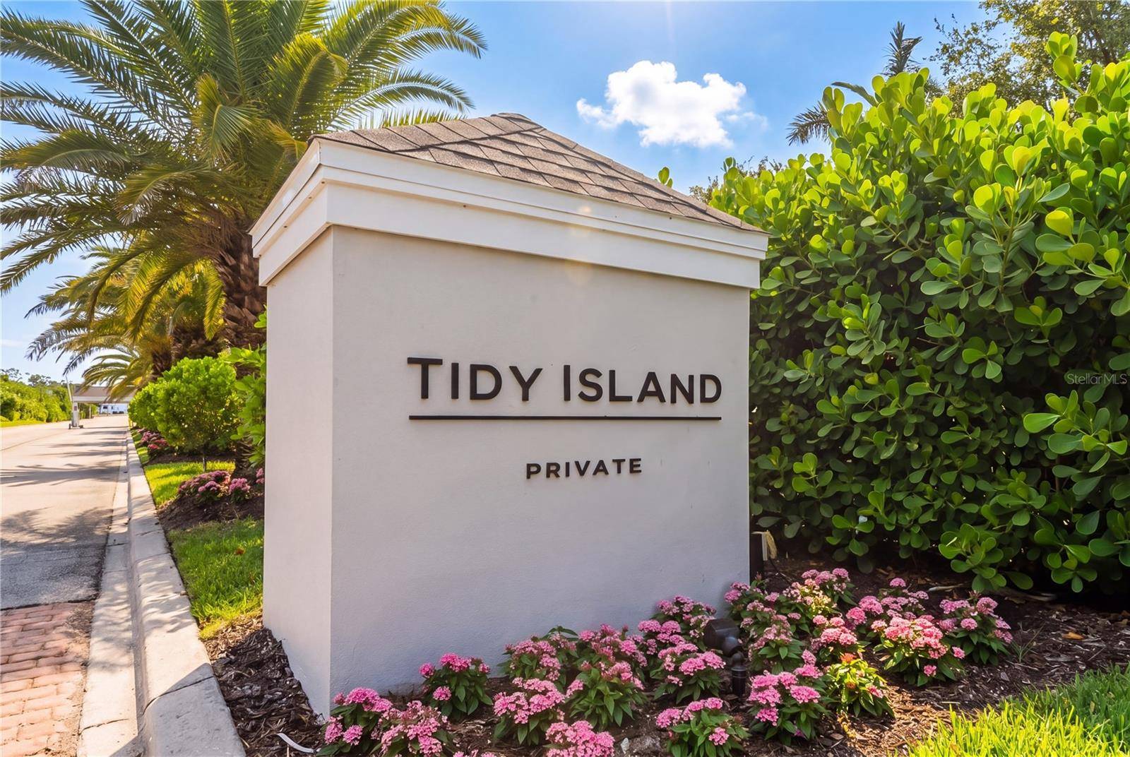 44 TIDY ISLAND BLVD, Bradenton, FL 34210