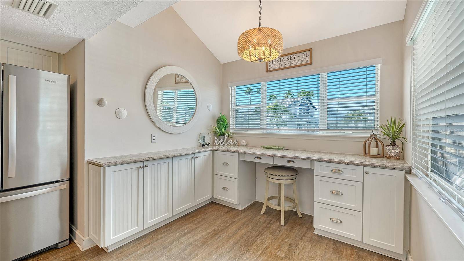 1350 SIESTA BAYSIDE DR #1350B, Sarasota, FL 34242