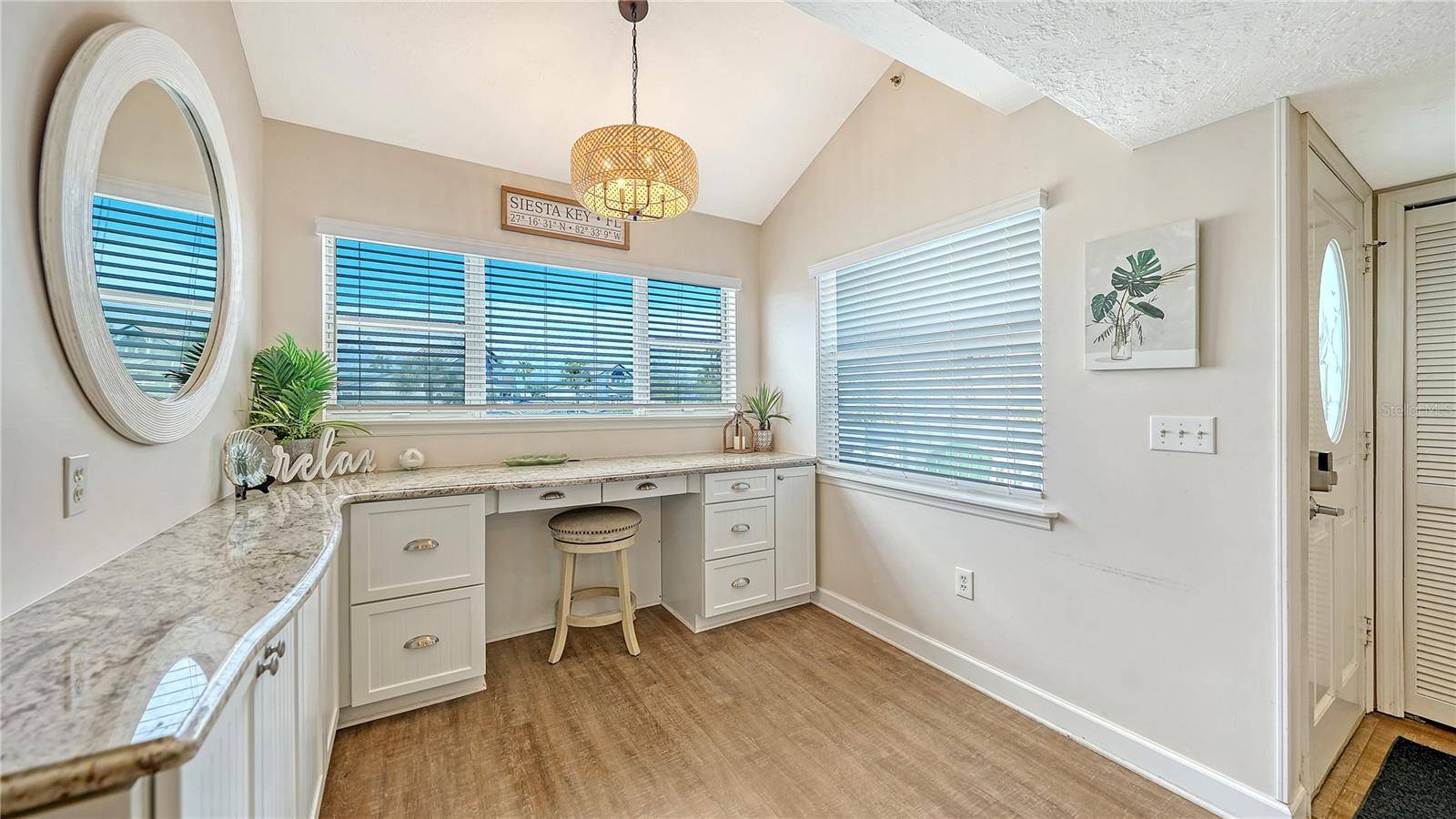 1350 SIESTA BAYSIDE DR #1350B, Sarasota, FL 34242