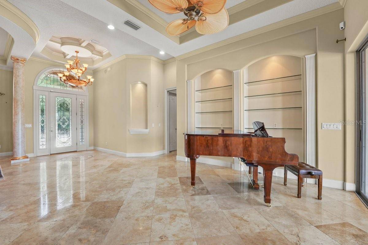 56 OAK VIEW CIR W, Palm Coast, FL 32137