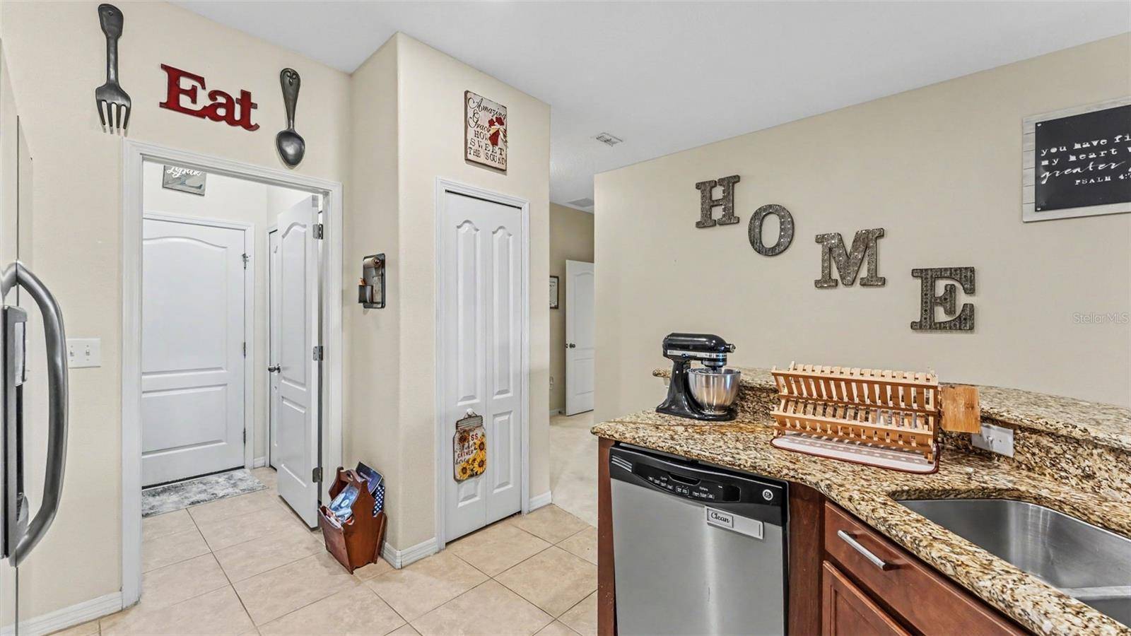 4275 WINDING VINE DR, Lakeland, FL 33812