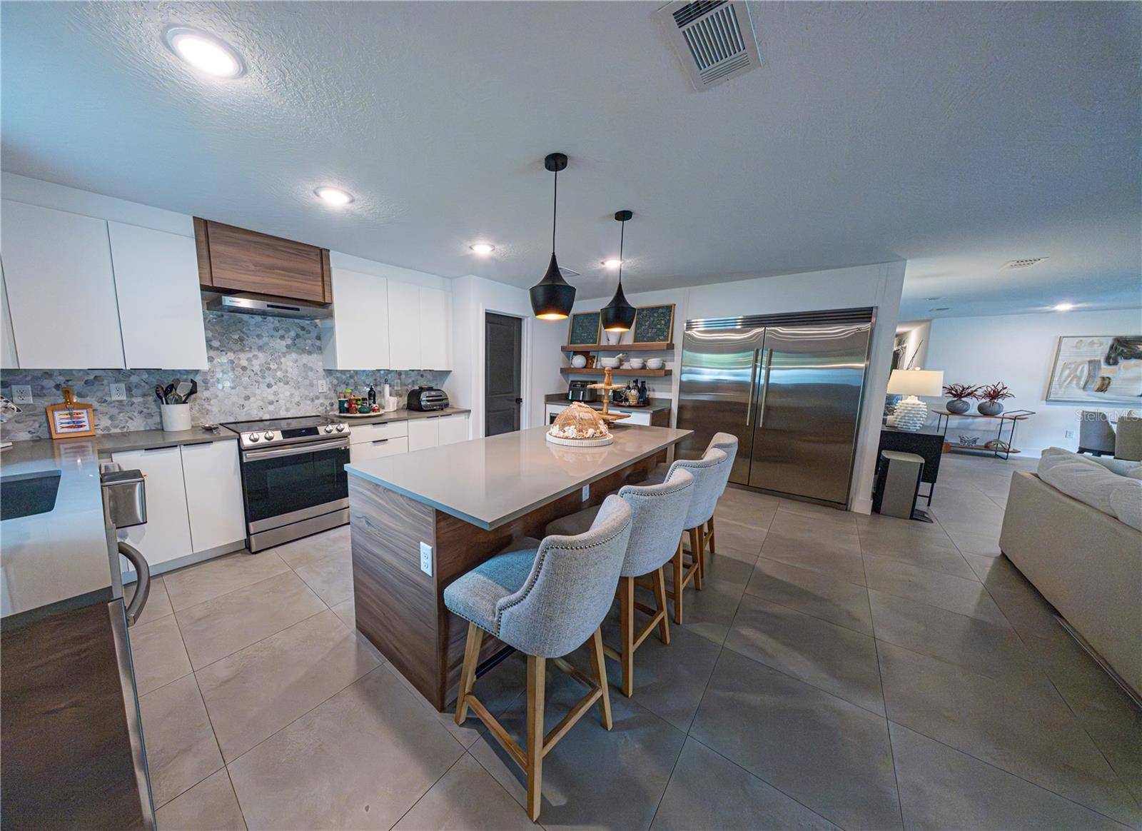 9197 BAY HILL BLVD, Orlando, FL 32819