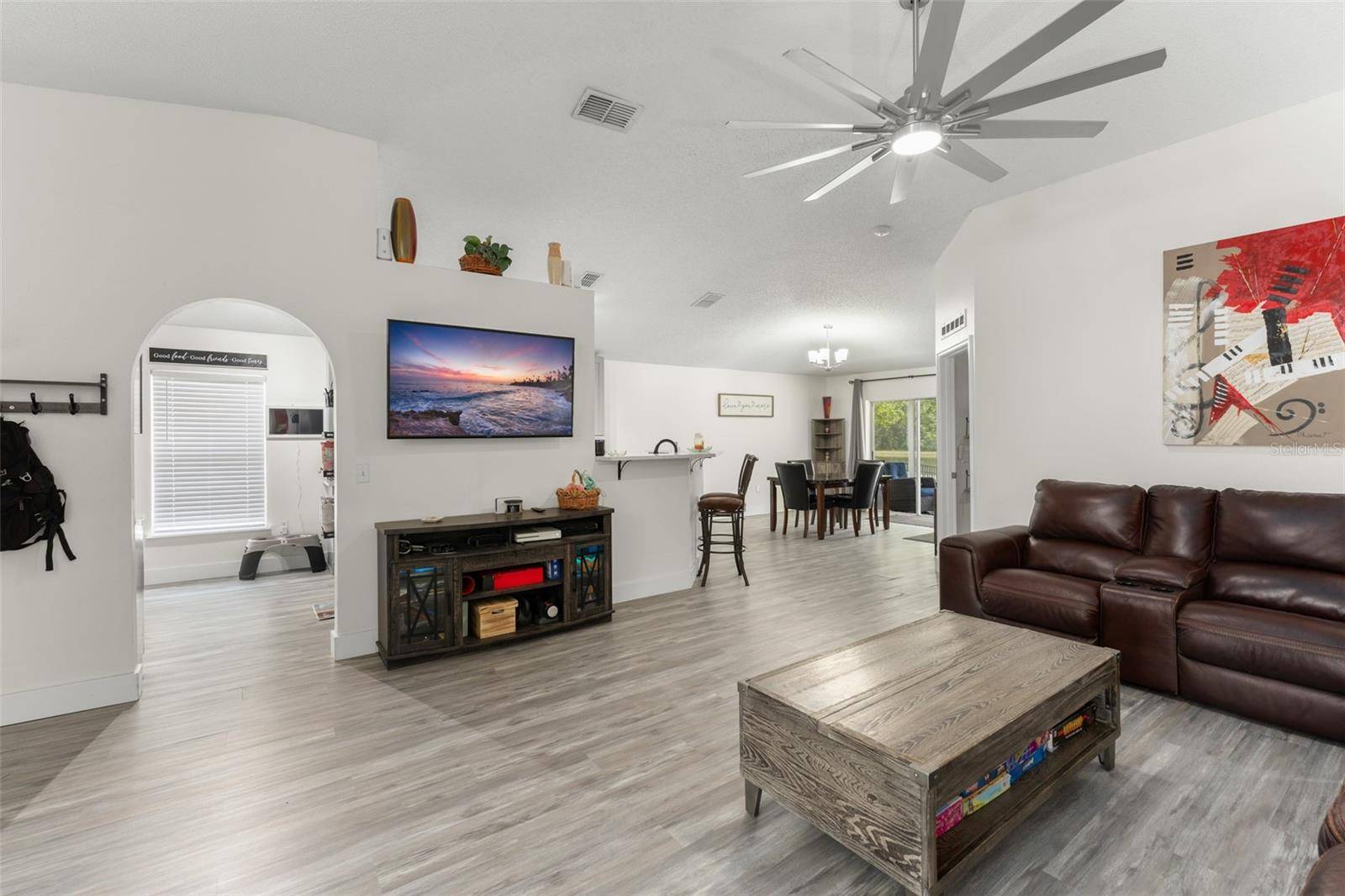 1827 CORNER MEADOW CIR, Orlando, FL 32820