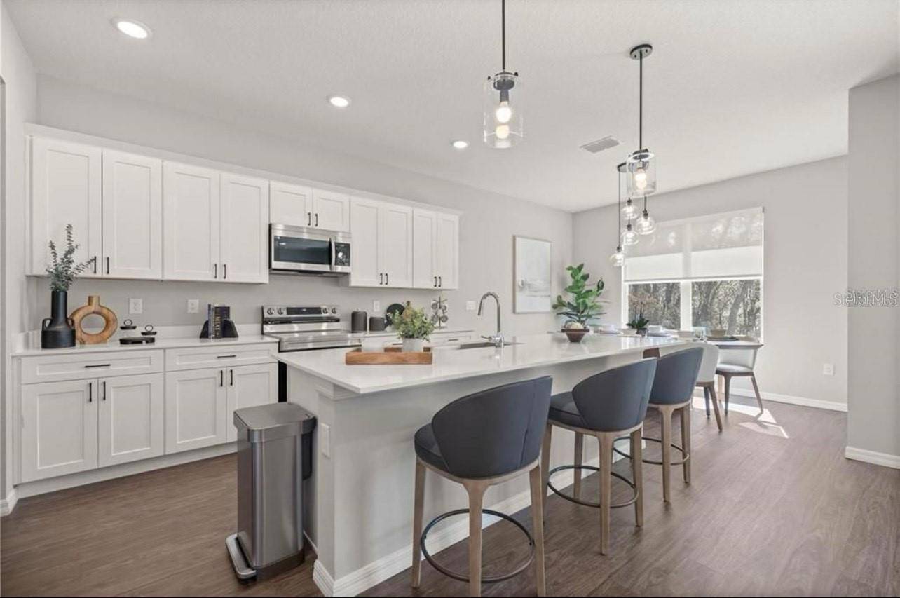 318 MARION OAKS GOLF RD, Ocala, FL 34473