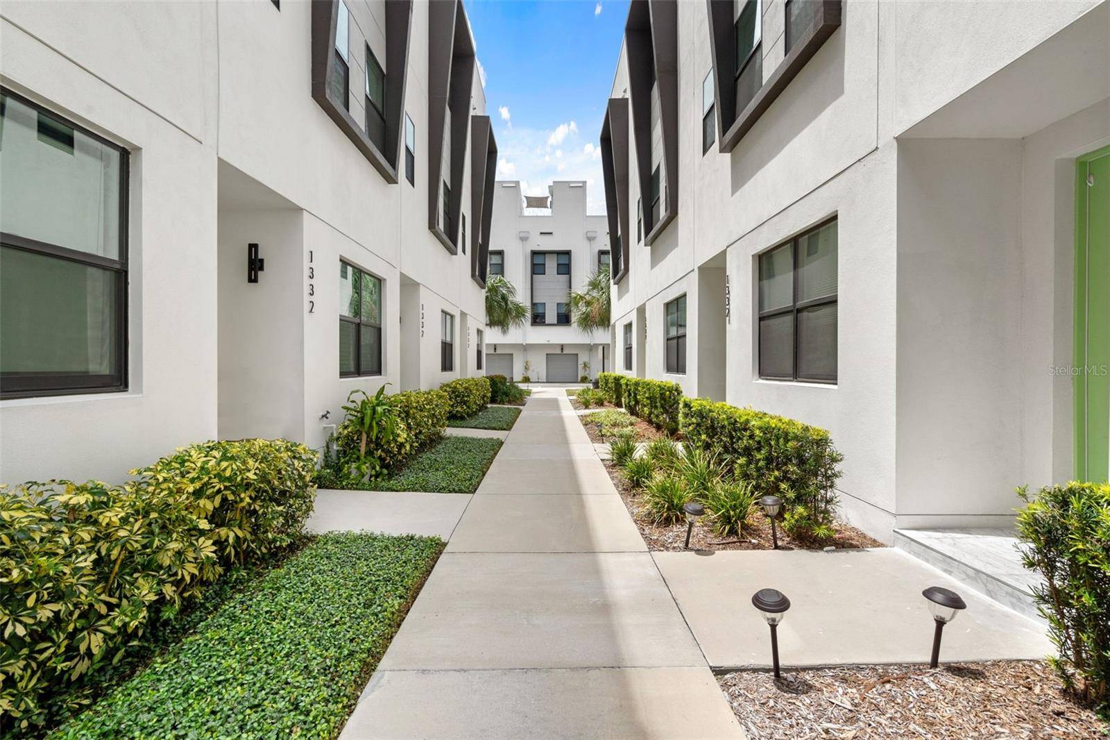 1332 W GRAY ST #9, Tampa, FL 33606