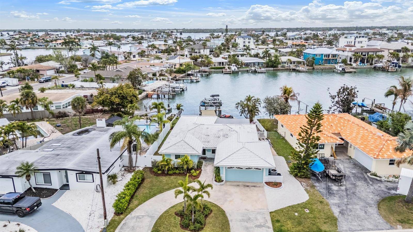 11425 5TH ST E, Treasure Island, FL 33706