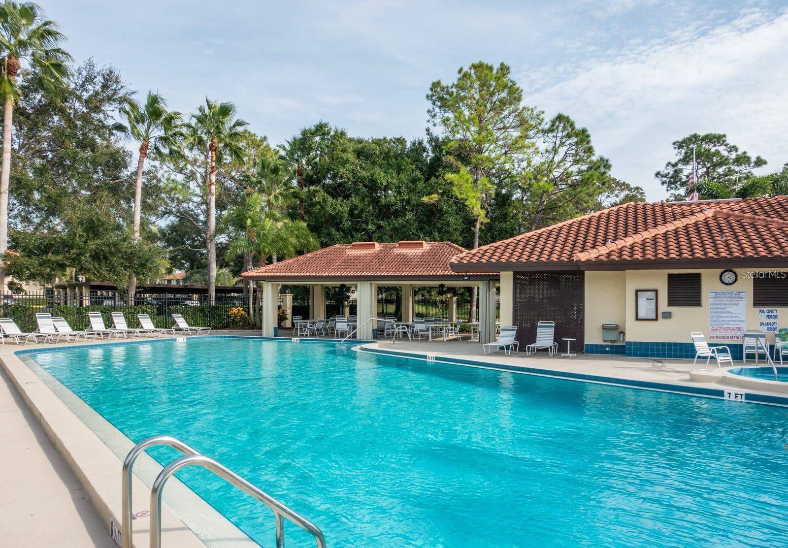 1609 HAMMOCK PINE BLVD #1609, Clearwater, FL 33761