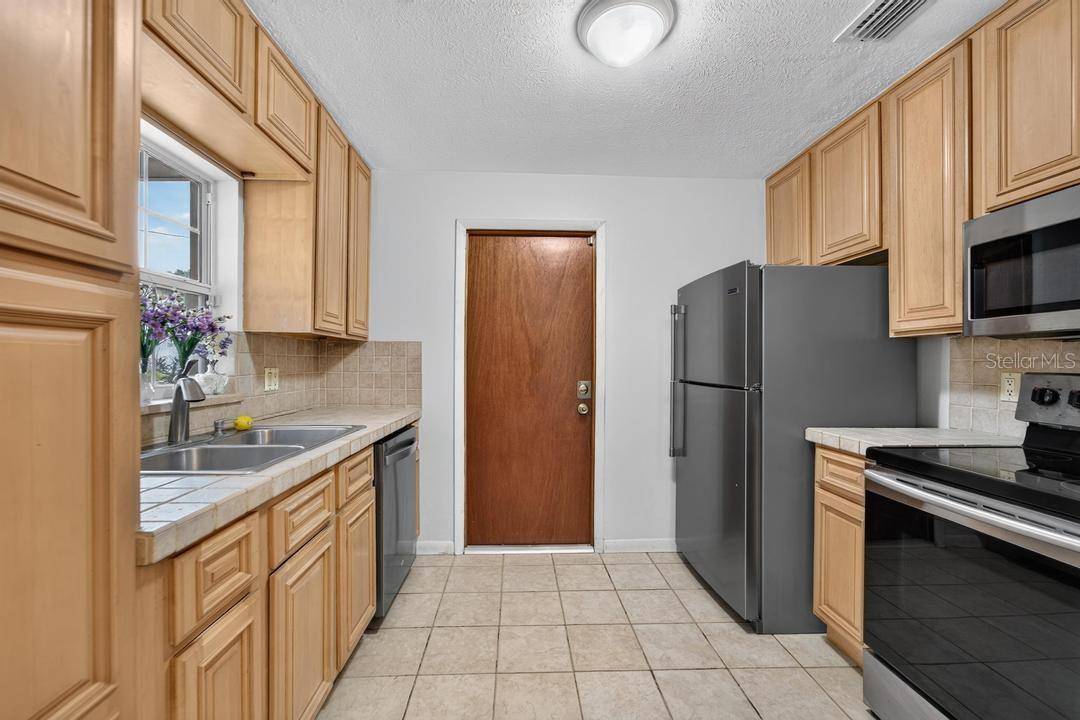 820 BLACKBERRY LANE, Brandon, FL 33511