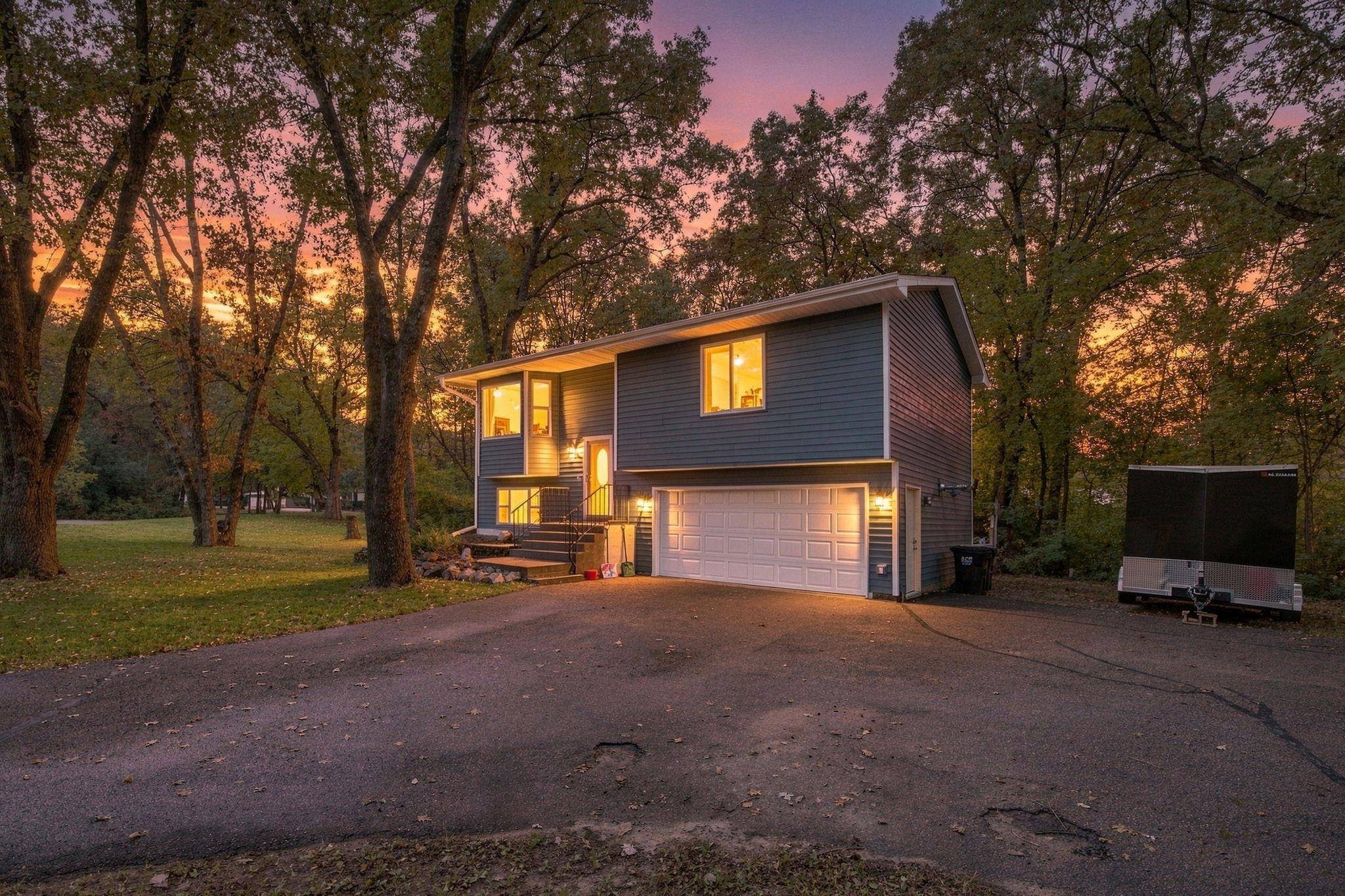 2091 197th AVE NW, Oak Grove, MN 55011