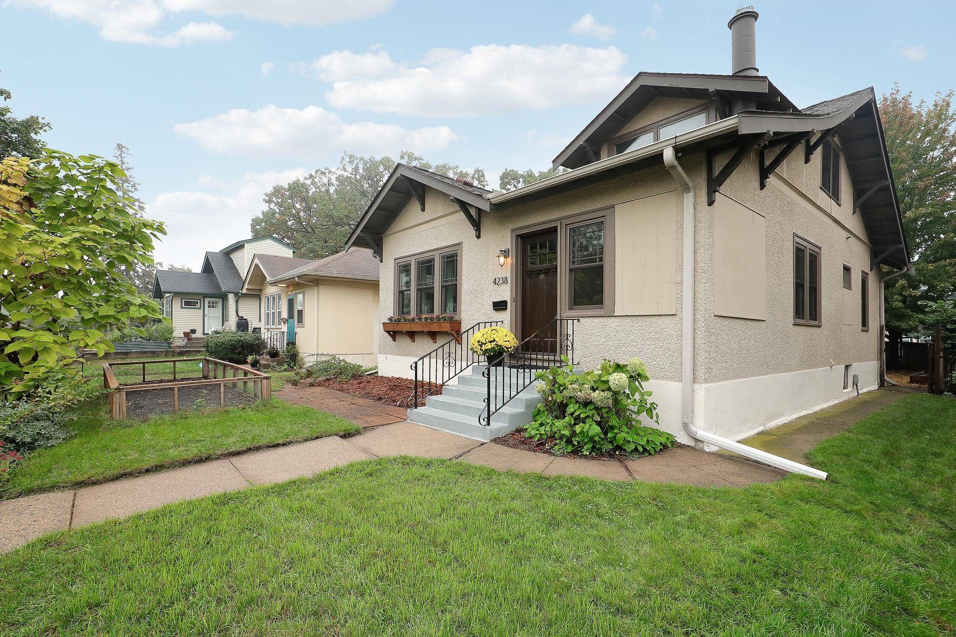 4238 Longfellow AVE, Minneapolis, MN 55407
