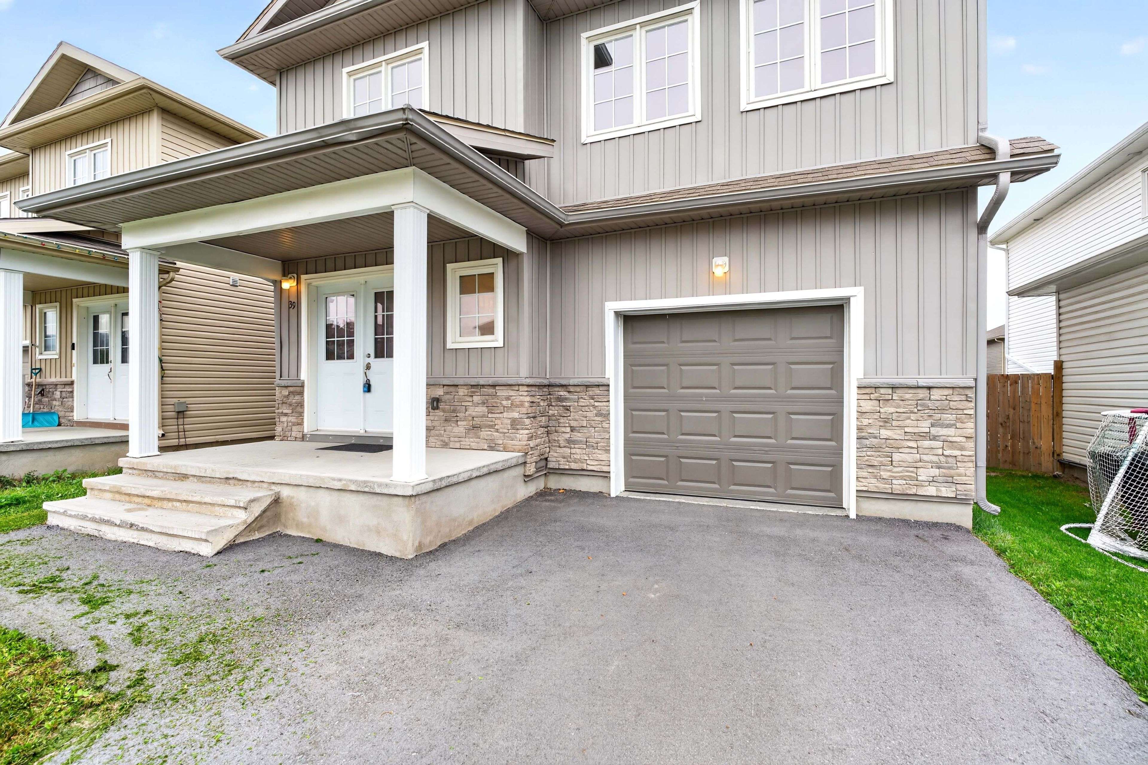 39 Brennan CRES, Loyalist, ON K0H 2H0
