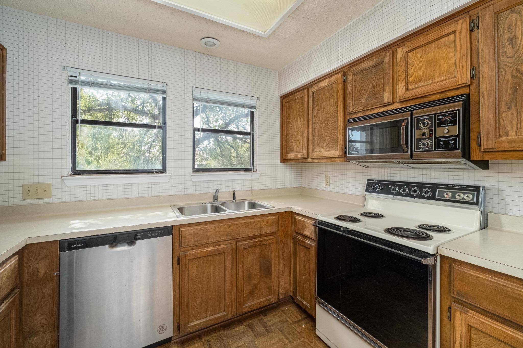 1404 Norwalk LN #206, Austin, TX 78703