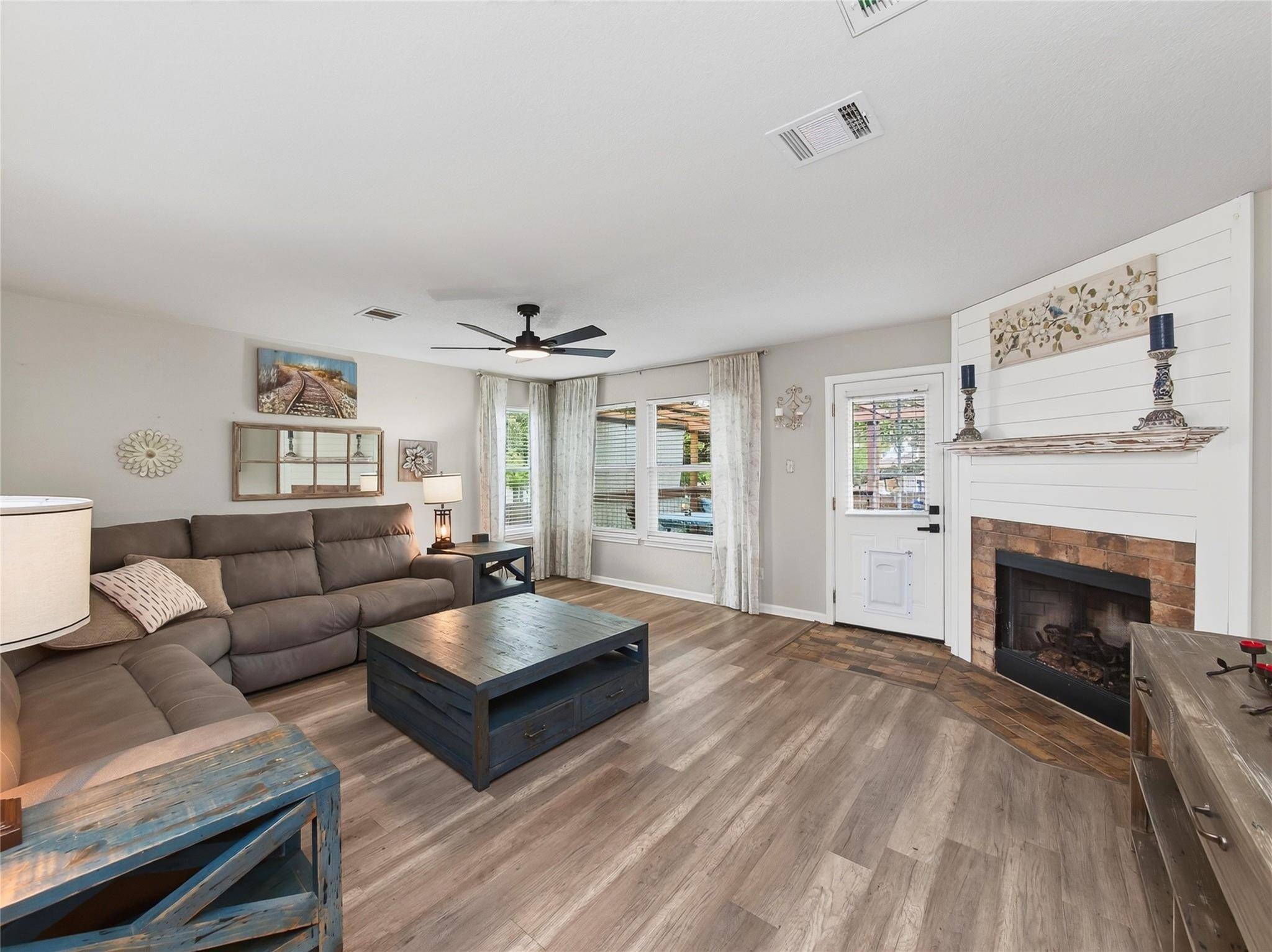 2510 Eastwood LN, Round Rock, TX 78664