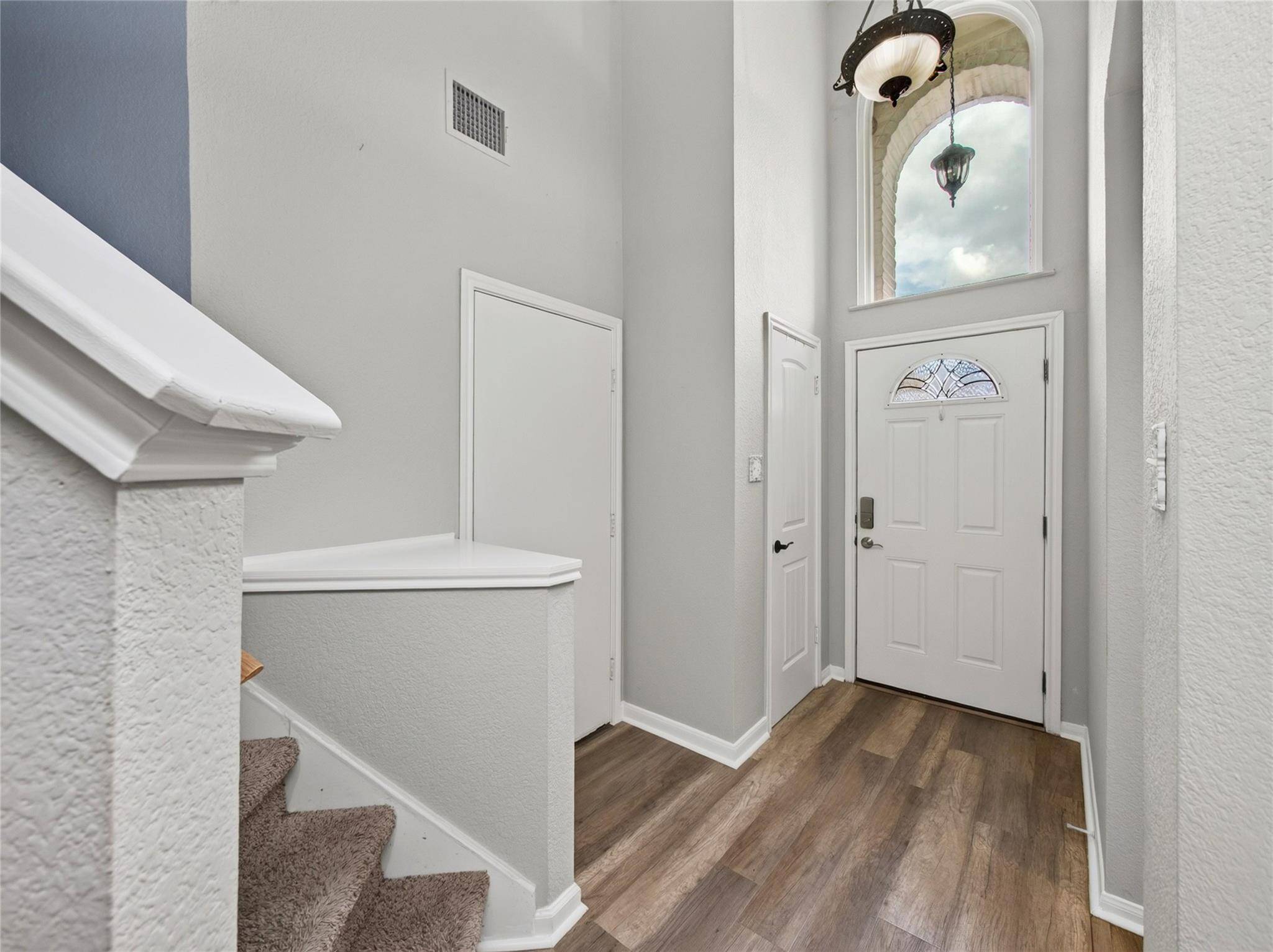 2510 Eastwood LN, Round Rock, TX 78664
