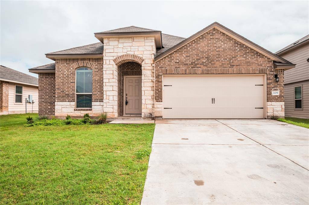 209 Reagor DR, Taylor, TX 76574