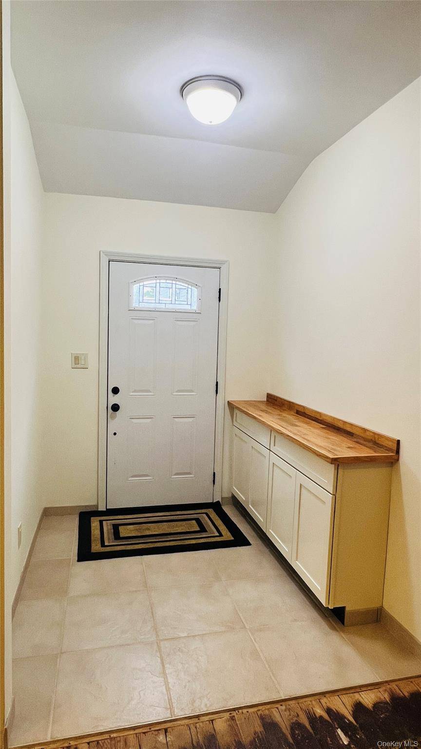 5949 58th RD, Maspeth, NY 11378