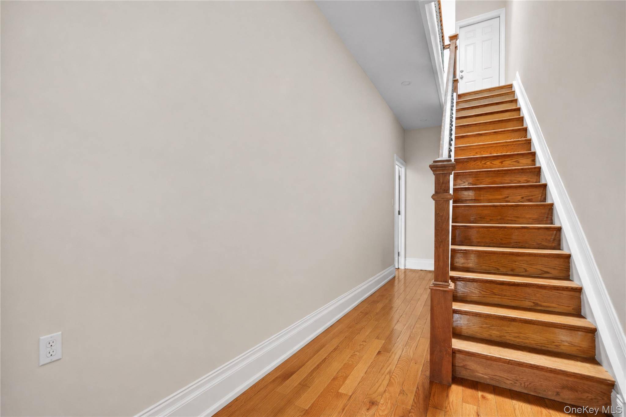 10156 107th ST, Ozone Park, NY 11416