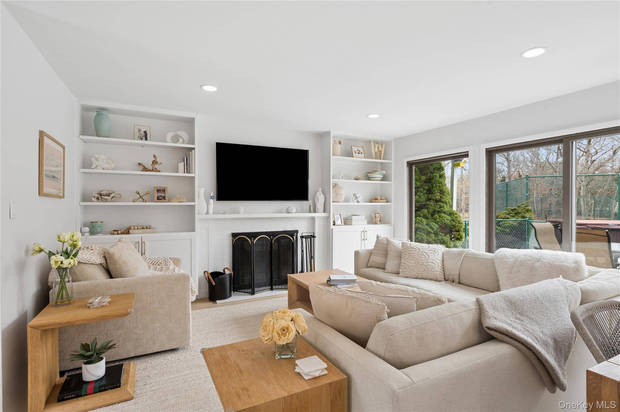 15 N Quarter RD, Westhampton, NY 11977