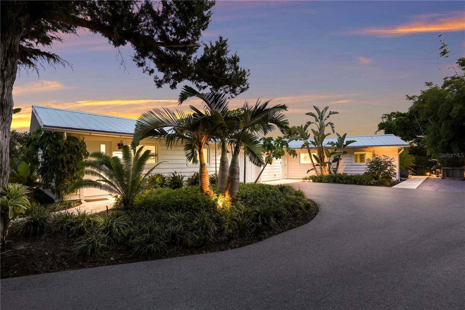 6561 BAYOU HAMMOCK RD, Longboat Key, FL 34228