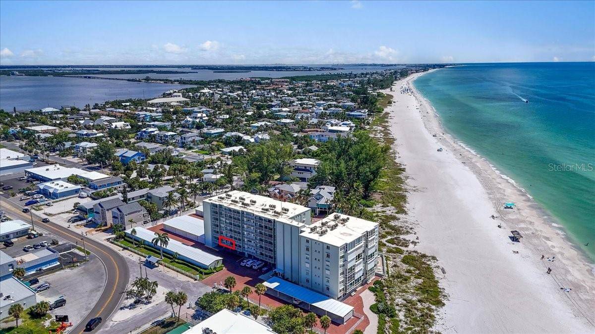 5200 GULF DR #107, Holmes Beach, FL 34217