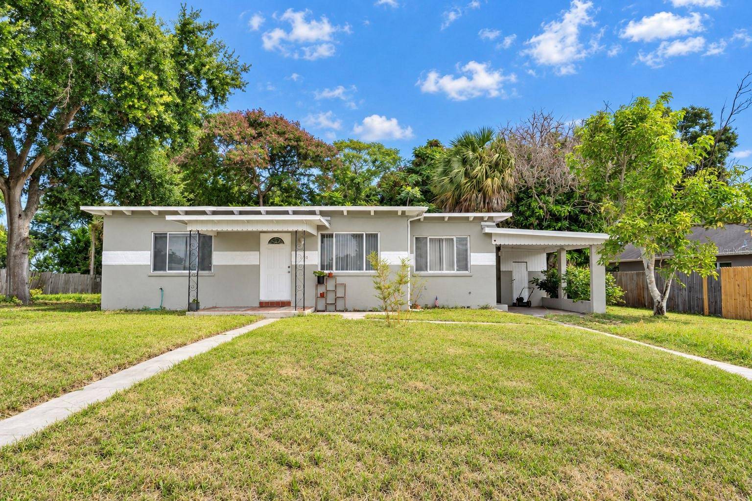 144 OAK ST, Clermont, FL 34711