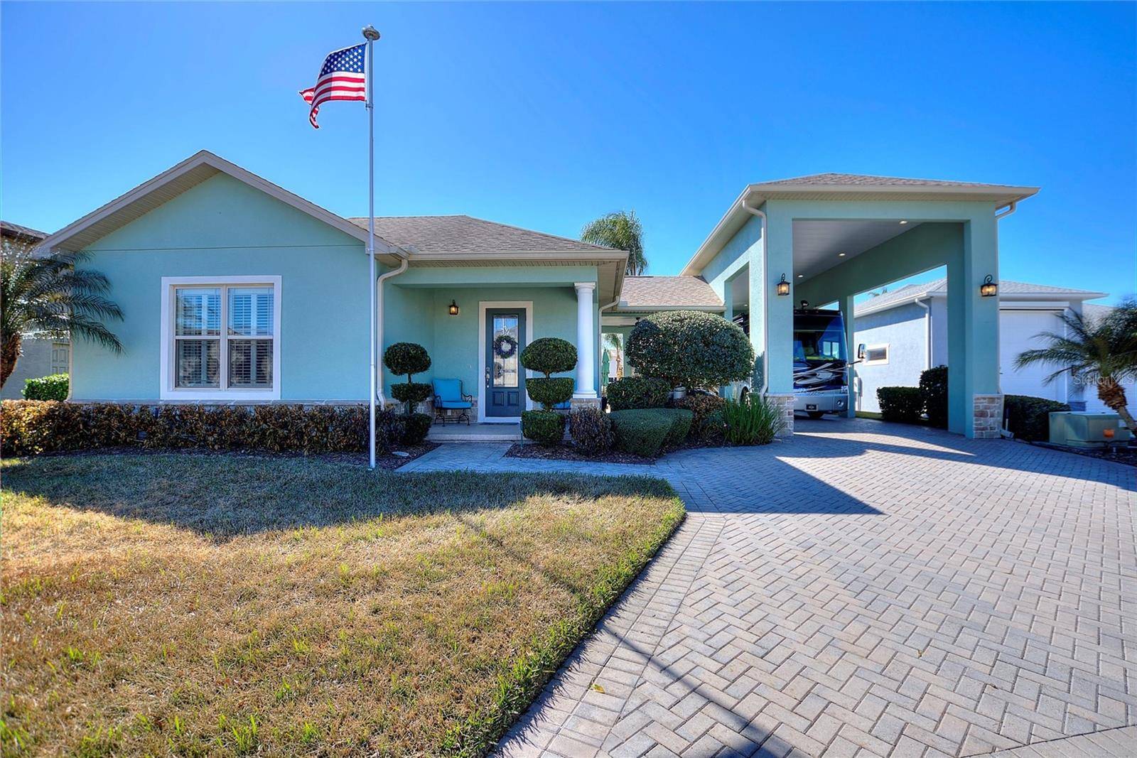 1030 CROSS ROADS DR, Polk City, FL 33868