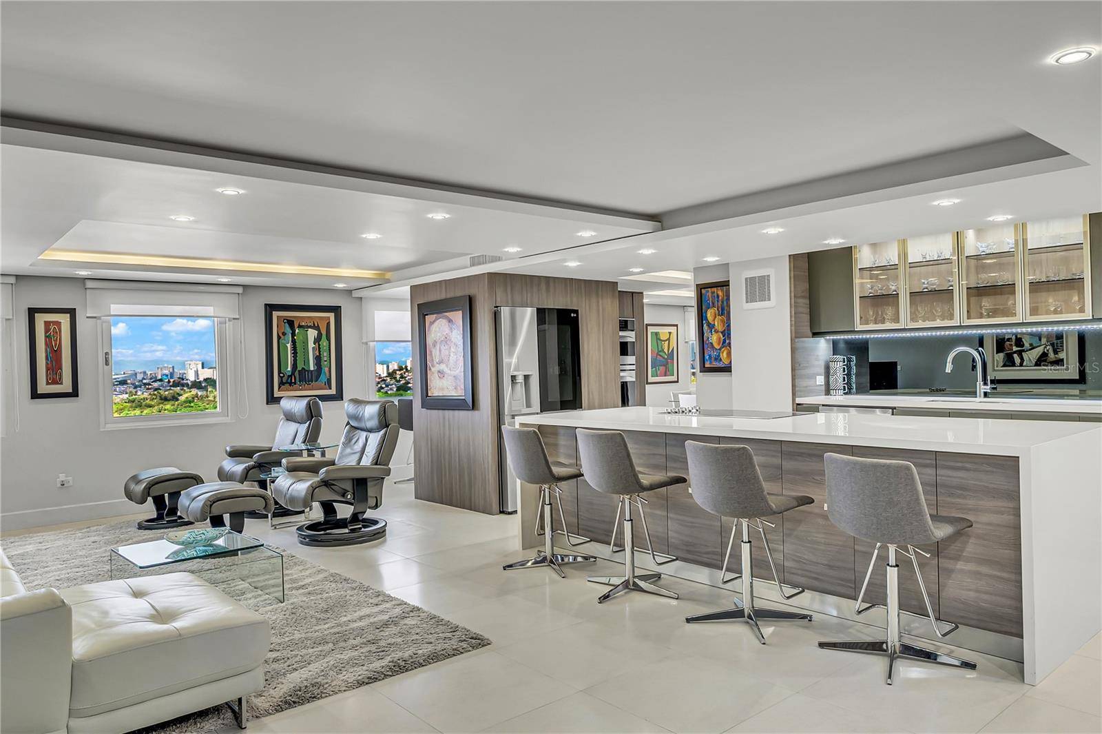 3307 ISLA VERDE AVE #1401, Carolina, PR 00979