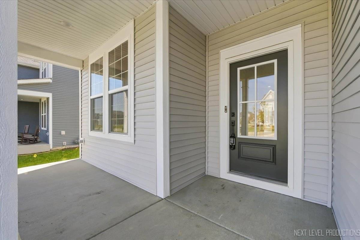 2508 Lawlor LN, Naperville, IL 60564