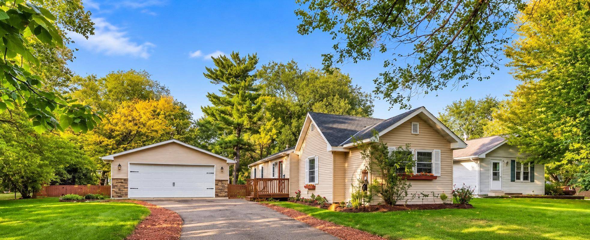 71 63 1/2 WAY NE, Fridley, MN 55432
