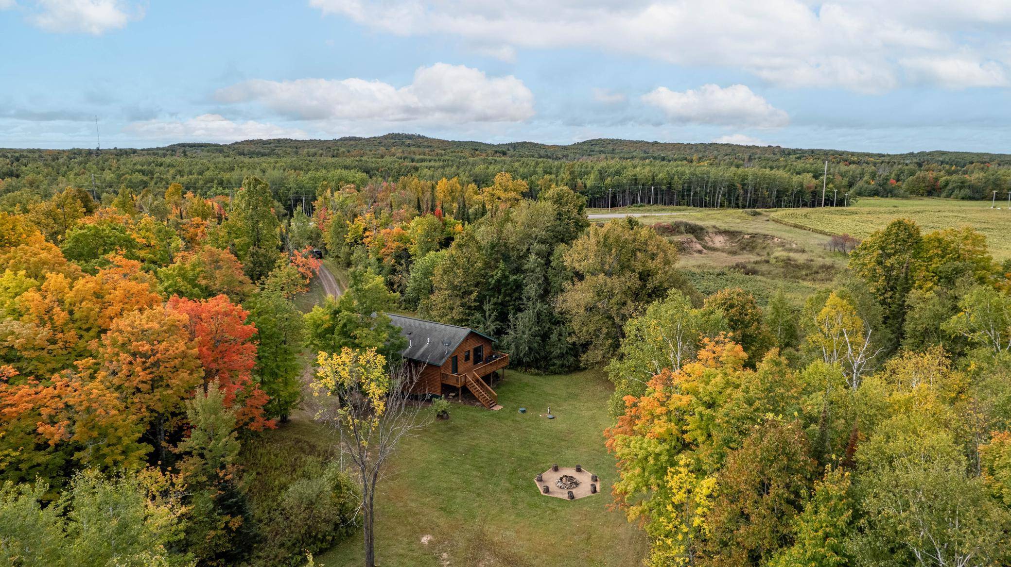 9821 Highway 2, Brookston, MN 55711
