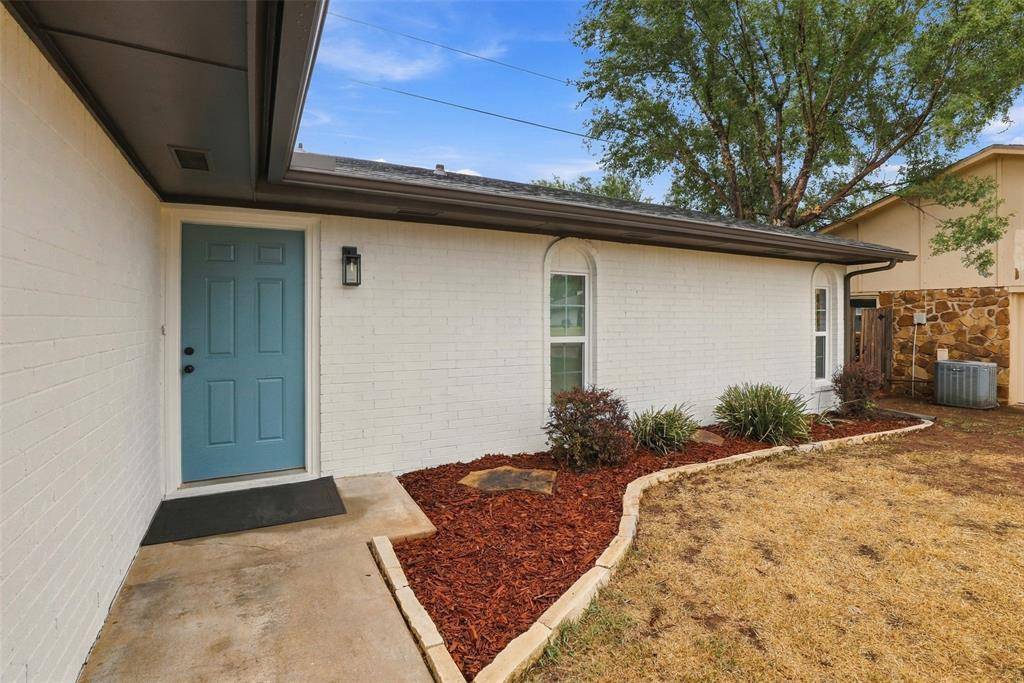 217 Elwood DR, Edmond, OK 73013
