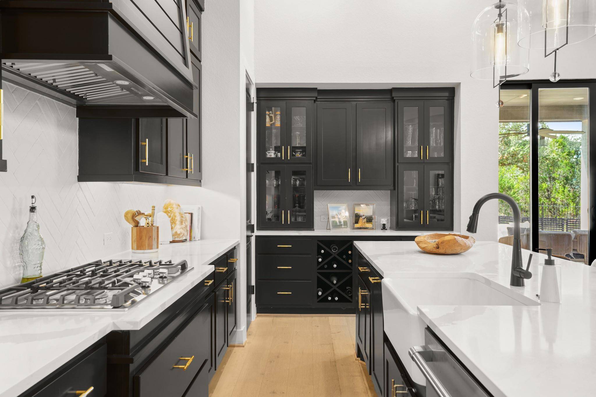 154 Little Stream CV, Austin, TX 78737