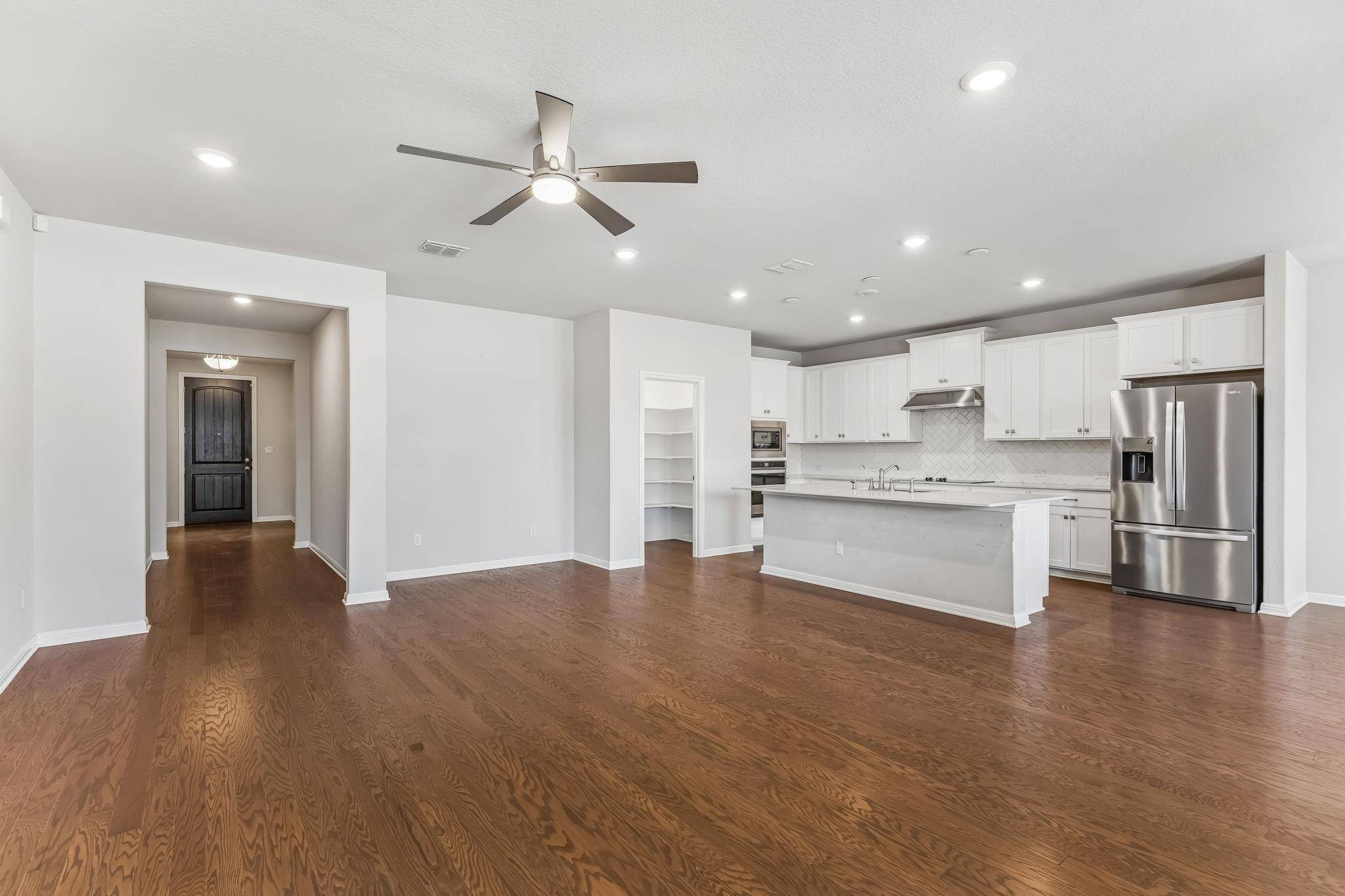 4009 Milano River RD, Hutto, TX 78634