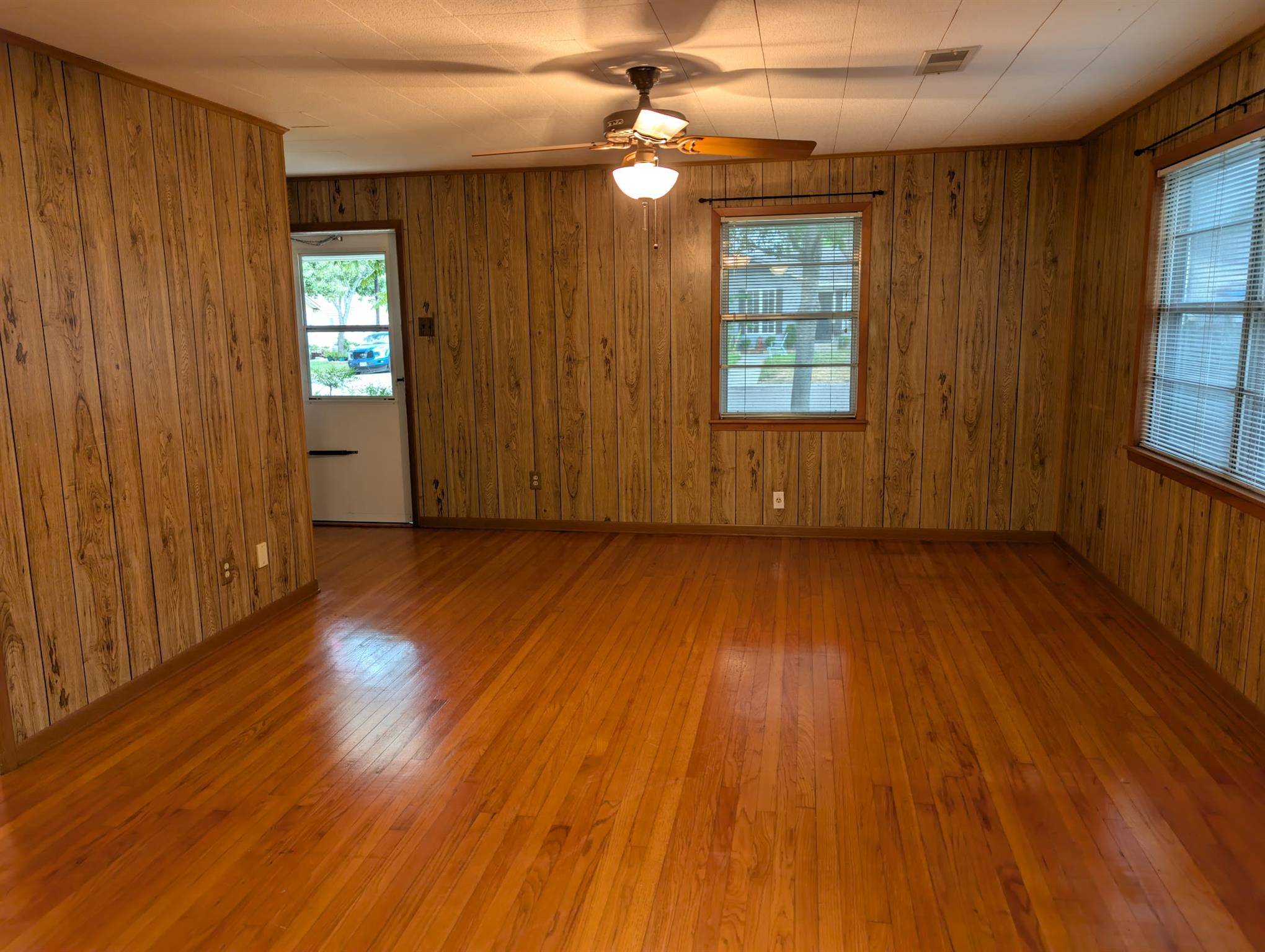 1021 S 45th ST, Temple, TX 76504