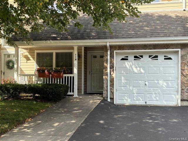 118 Joseph LN, Dix Hills, NY 11746