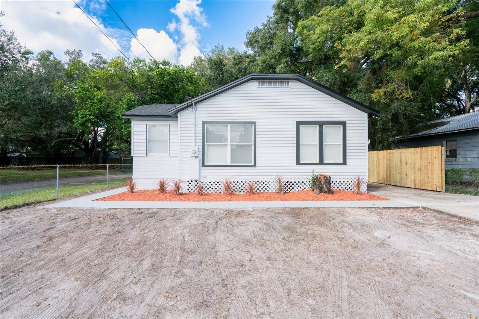 8202 N ALASKA ST, Tampa, FL 33604