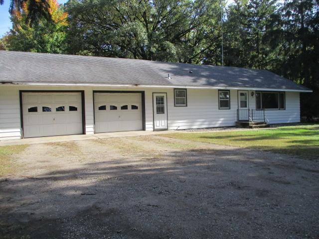6102 NE River RD, Sauk Rapids, MN 56379