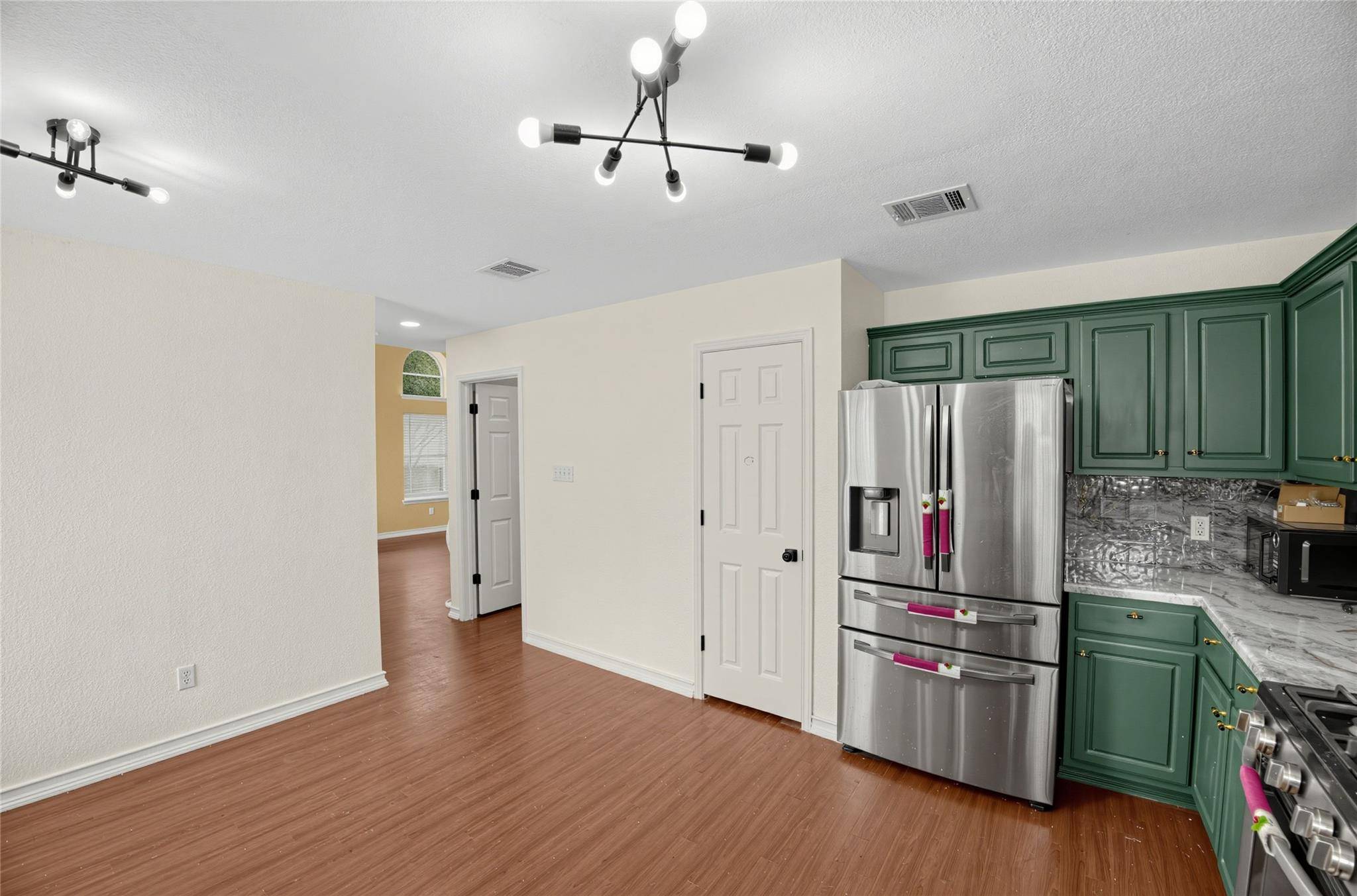 1610 Balmorhea LN, Round Rock, TX 78664