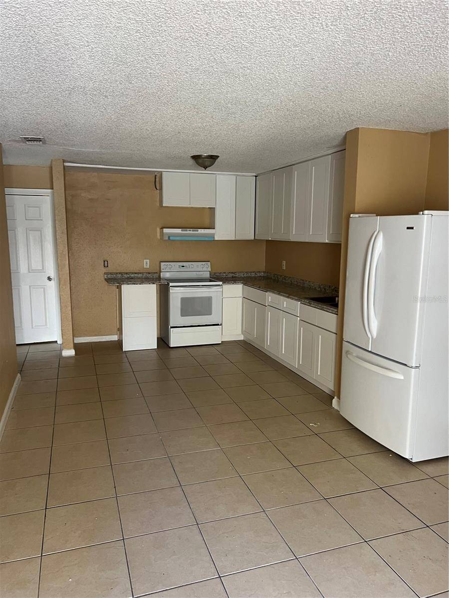 8513 N 15TH ST #B, Tampa, FL 33604
