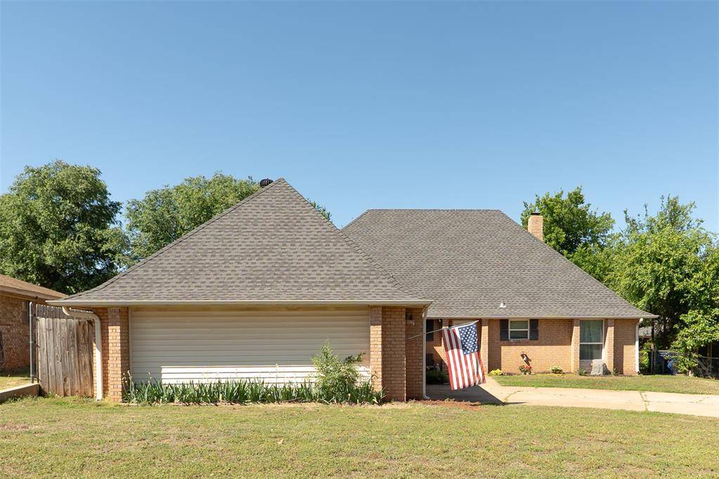 2014 E Canadian Court TER, Mustang, OK 73064