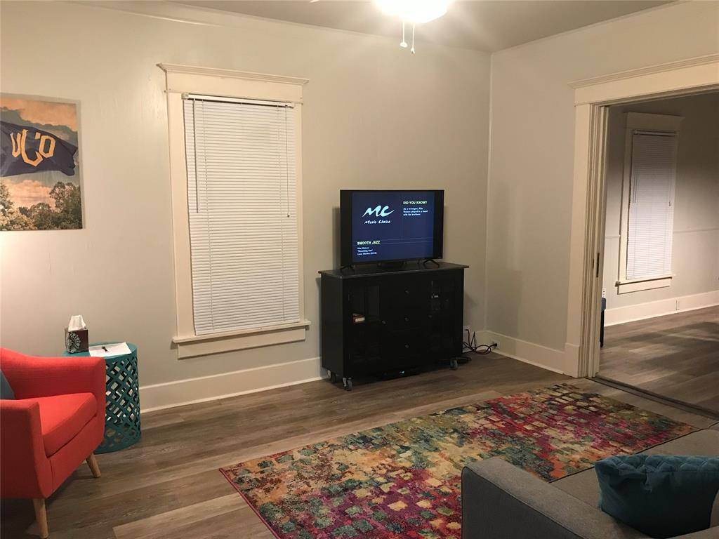 28 W Hurd ST, Edmond, OK 73003