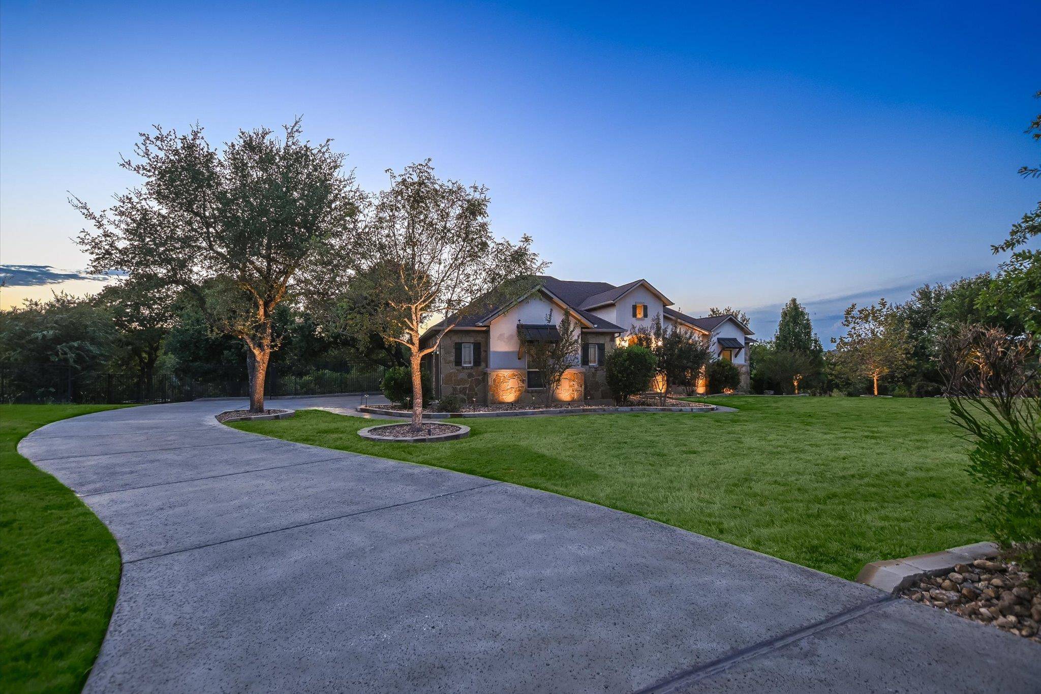 3705 Juniper Rim RD, Leander, TX 78641