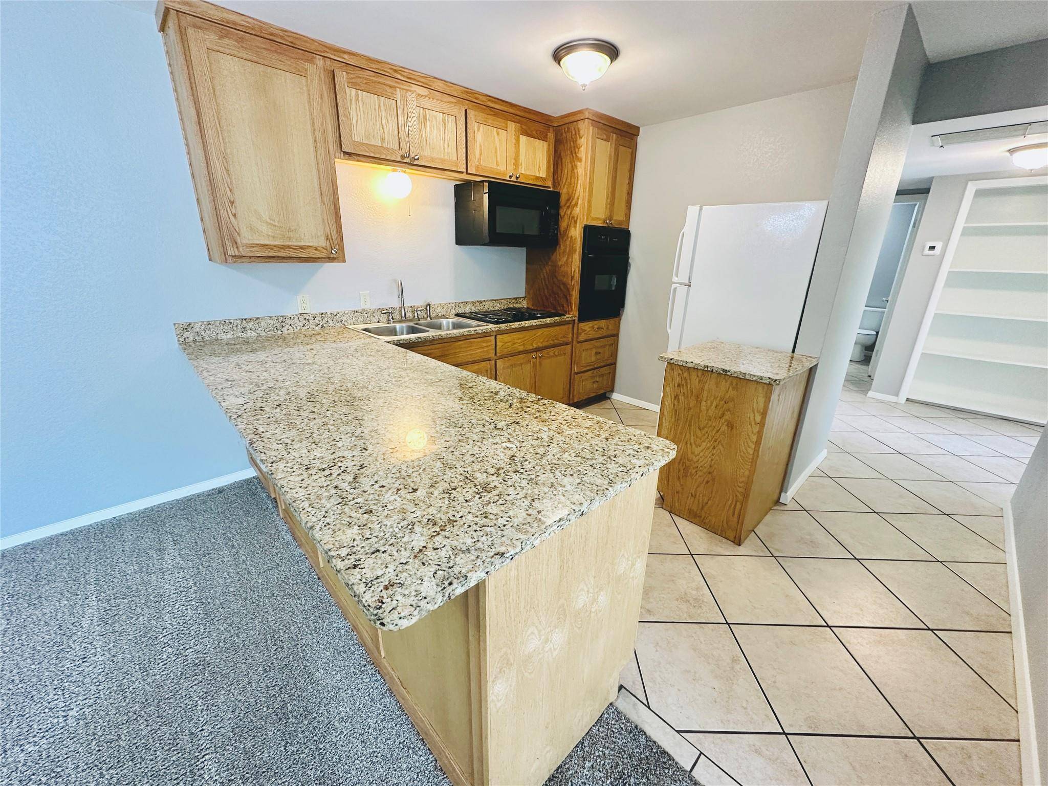601 W 11th ST #225, Austin, TX 78701