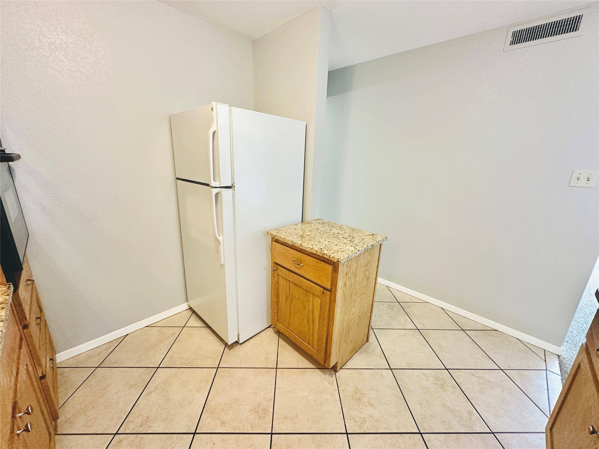 601 W 11th ST #225, Austin, TX 78701