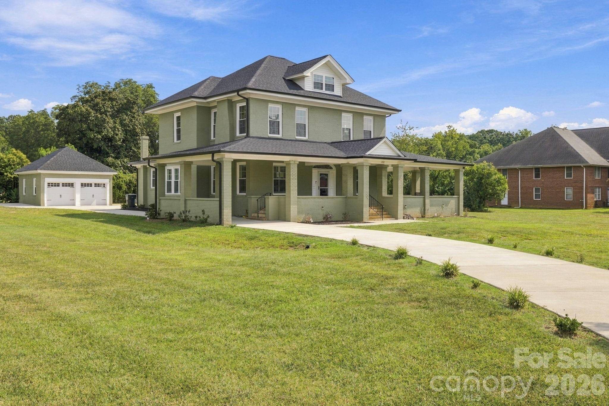 201 E 1st ST, Lowell, NC 28098