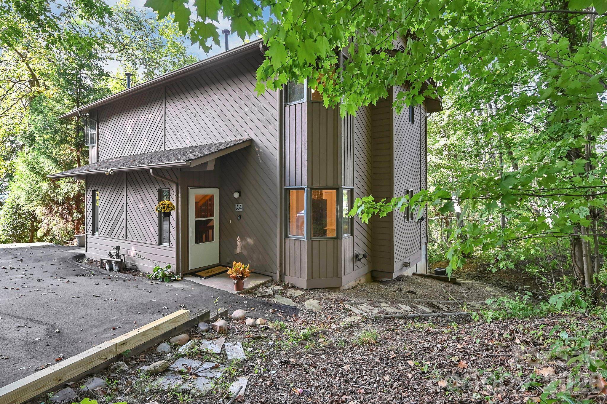 305 Piney Mountain DR #A/#4, Asheville, NC 28805